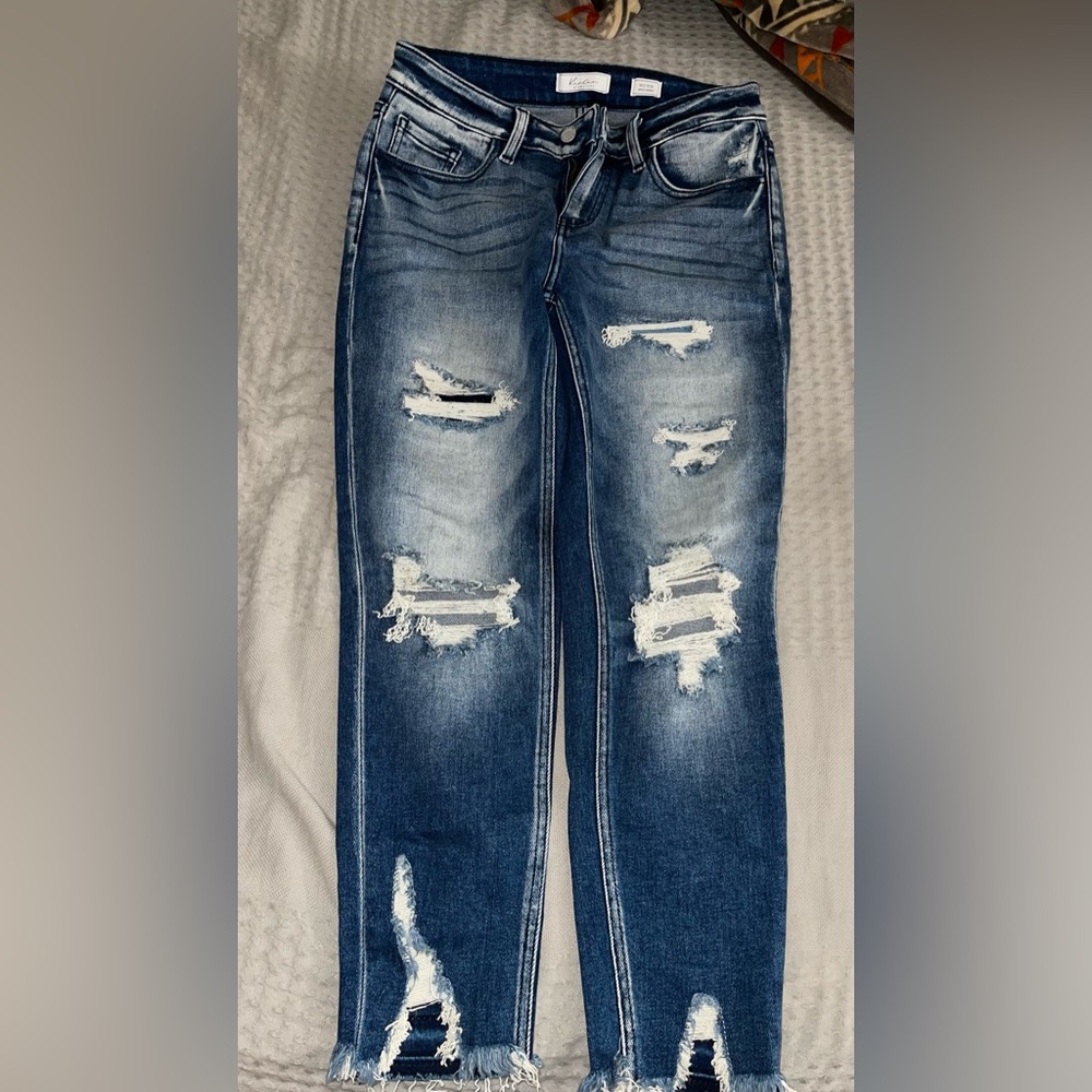Buckle jeans